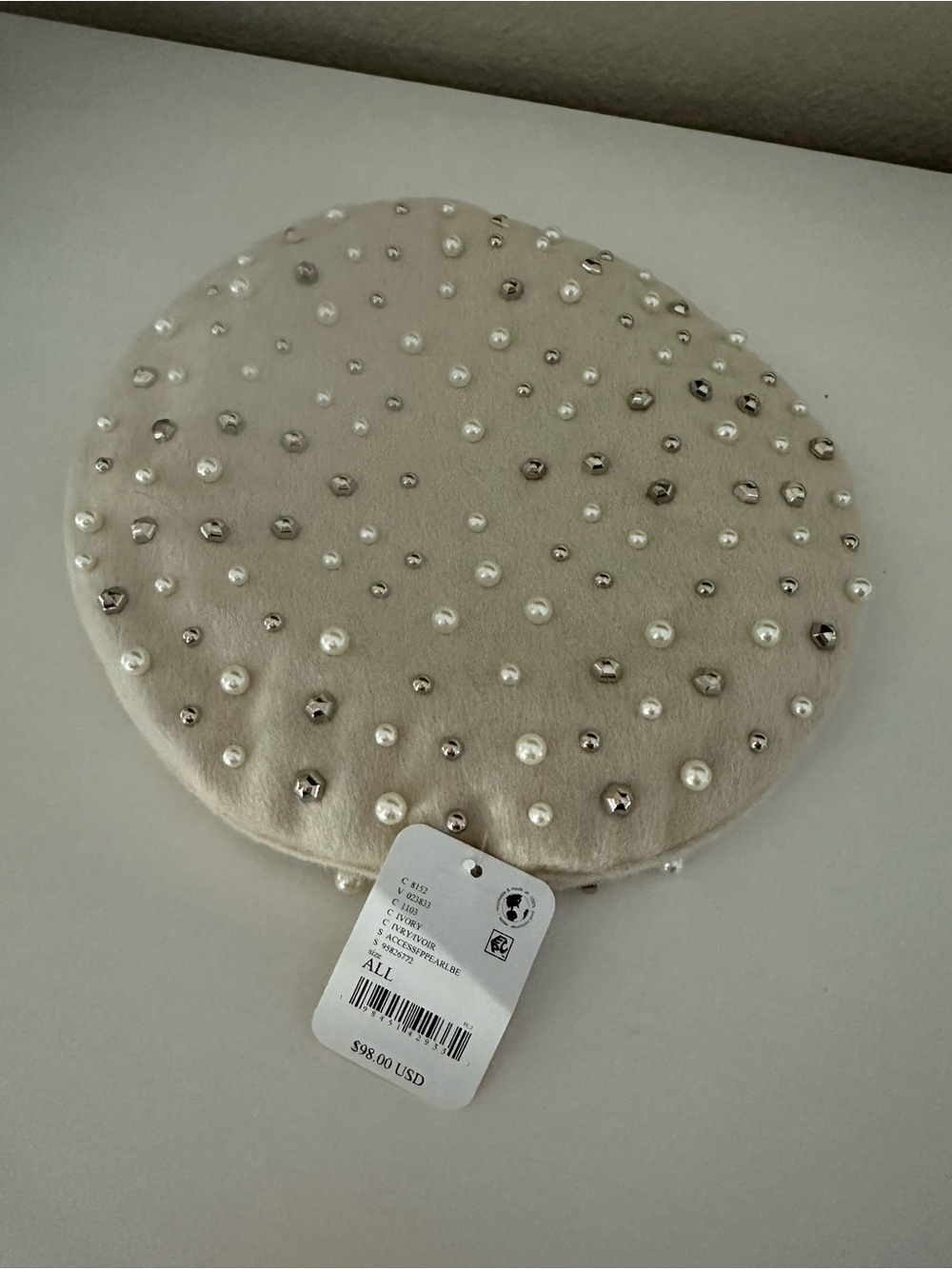 Free People x Understated Leather Women’s Embellished Pearl & Stud Beret - Cream